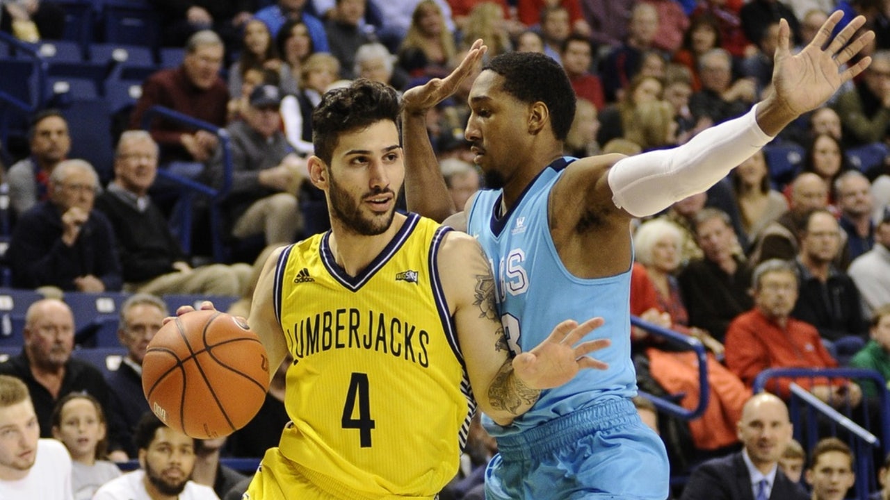 No. 10 Gonzaga overwhelms NAU